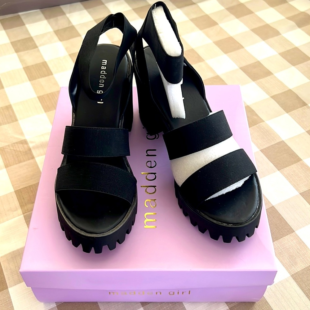 Sohoo Black Fabric Madden Girl Shoes